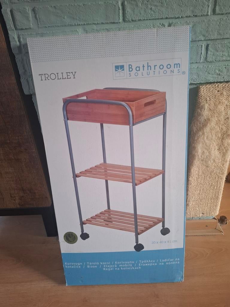 Badkamer of keukentrolley nieuw in doos, Huis en Inrichting, Ophalen