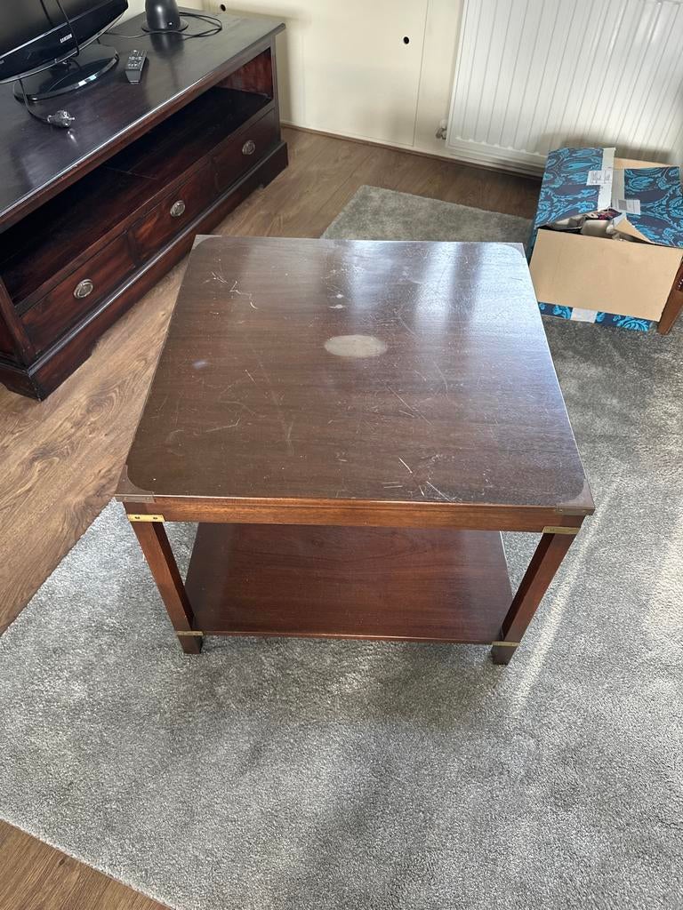 Gratis bijzettafel - Hout, vierkant, Gebruikt, Vierkant, 55 tot 75 cm, Hout