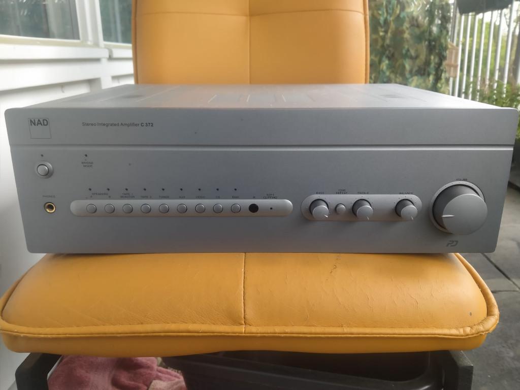 nad c372  versterker defect, Ophalen of Verzenden, Niet werkend, 120 watt of meer, Overige merken