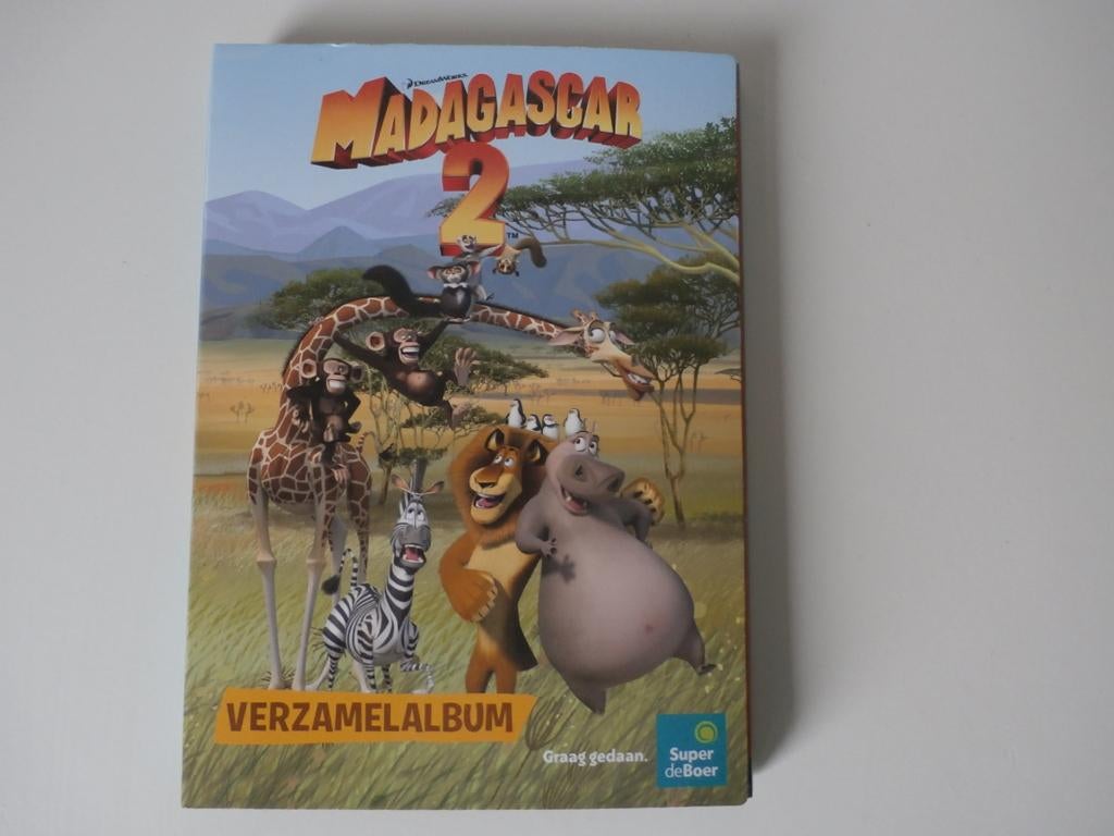 Madagascar 2 verzamelalbum + 6 magneten + Super de Boer +, Verzamelen, Supermarktacties, Super de Boer, Ophalen of Verzenden