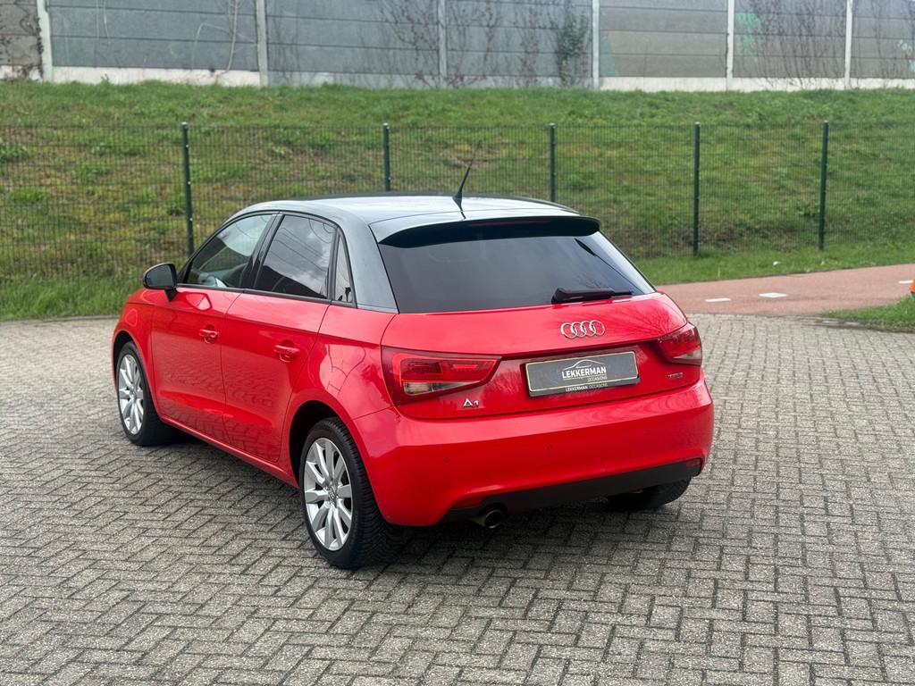 Audi A1 Sportback 1.2 TFSI Ambition NAVI I BLUETOOTH I PDC I, Auto's, Voorwielaandrijving, 86 pk, 4 cilinders, 4 stoelen