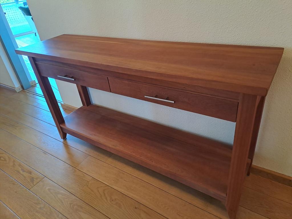 Massief houten sidetable met 2 lades en onderplank, Gebruikt, 100 tot 150 cm, Ophalen of Verzenden, Overige houtsoorten