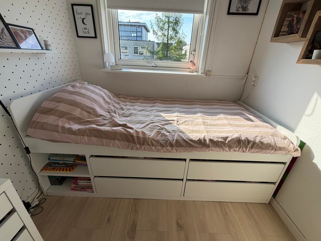 Bed Släkt van Ikea wit 90x200 cm met opbergruimte/lades, Ophalen, 90 cm, Eenpersoons, Wit