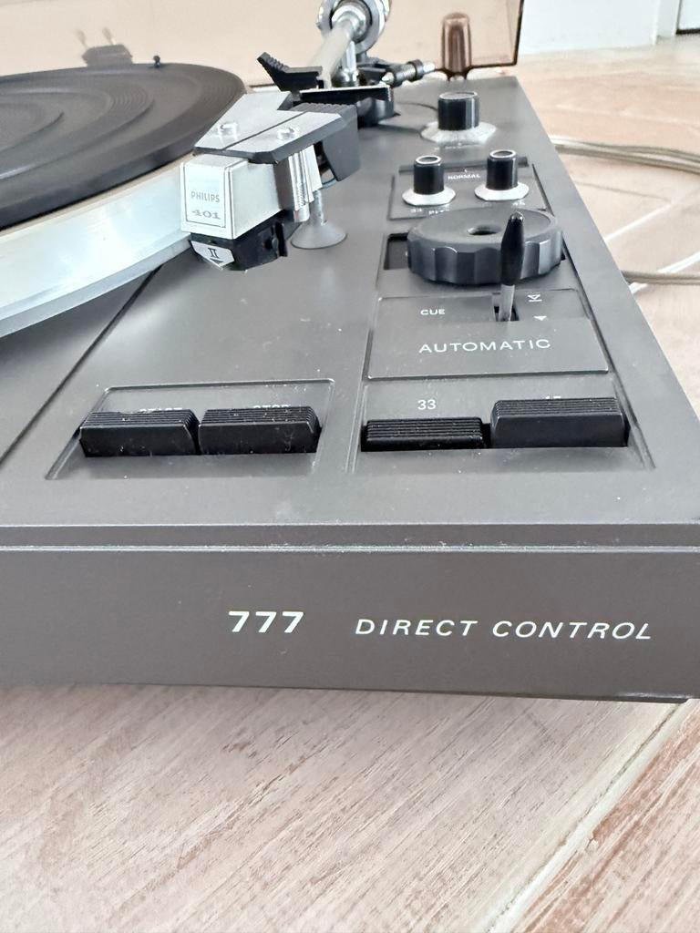 Philips platenspeler met NAD voorversterker, Ophalen, Philips, Gebruikt, Automatisch