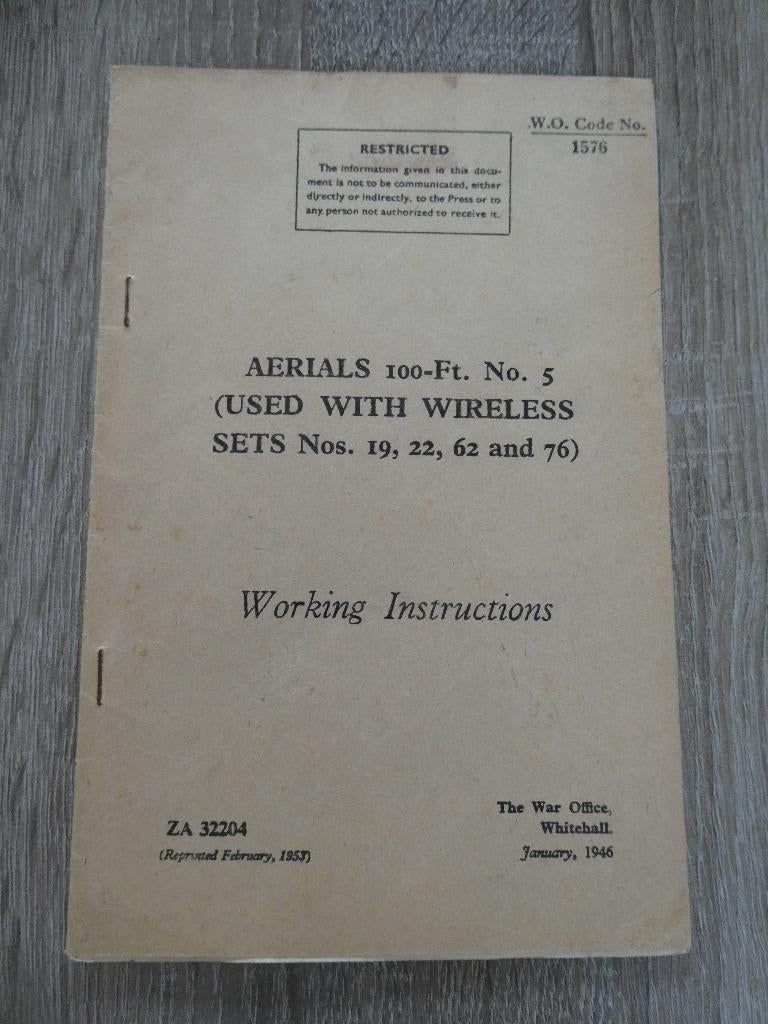 Engels voorschrift Aerials 100-FT No. 5 - 1946., Ophalen of Verzenden, Landmacht, Engeland, Boek of Tijdschrift