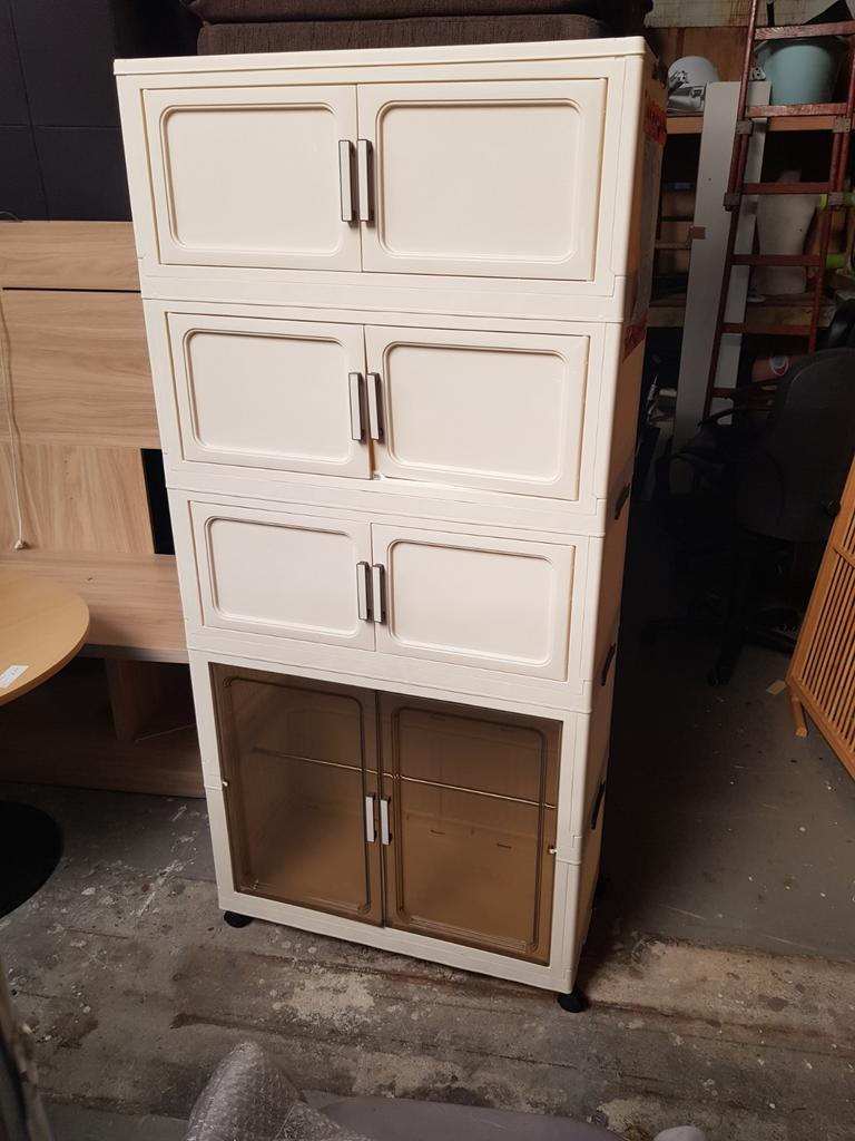 Plastic kast, Ophalen, Kringloopwinkel, Kringloopafrika@outlook.com, Beverwijk