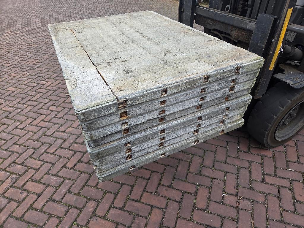 8 Kunststof steenschotten - nr: D25, Tuin en Terras, Palen, Balken en Planken, Ophalen, Gebruikt, Minder dan 180 cm, Overige typen