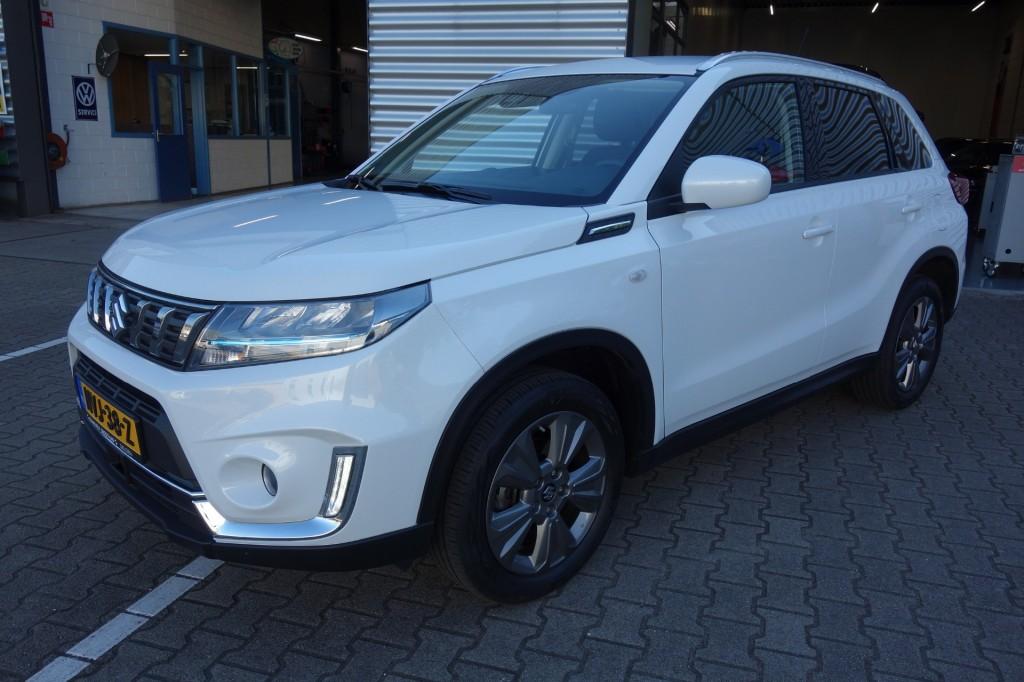 Suzuki VITARA 1.4 BoosterJet SEL, Stoelverw, Multimedia, Cam, Gebruikt, 4 cilinders, Wit, Bedrijf