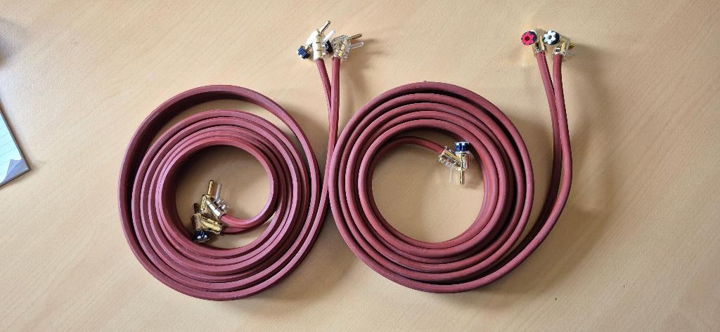 Van Den Hul Magnum, Ophalen of Verzenden, Gebruikt, 2 tot 5 meter, Luidsprekerkabel