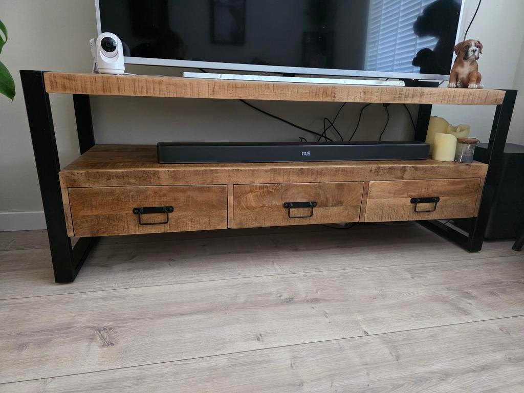 TV-meubel van mangohout met metalen frame - 150 cm, 150 tot 200 cm, Zo goed als nieuw, Minder dan 100 cm, 25 tot 50 cm