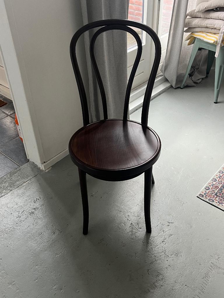 Fameg eetkamerstoelen Vienna Thonet (2 stuks), Ophalen, Twee, Bruin, Zo goed als nieuw