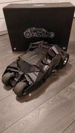 Hot Toys Tumbler Batmobile Schaal 1:6 - Batman Begins, Hobby en Vrije tijd, Modelauto's | 1:5 tot 1:12, Ophalen, Zo goed als nieuw