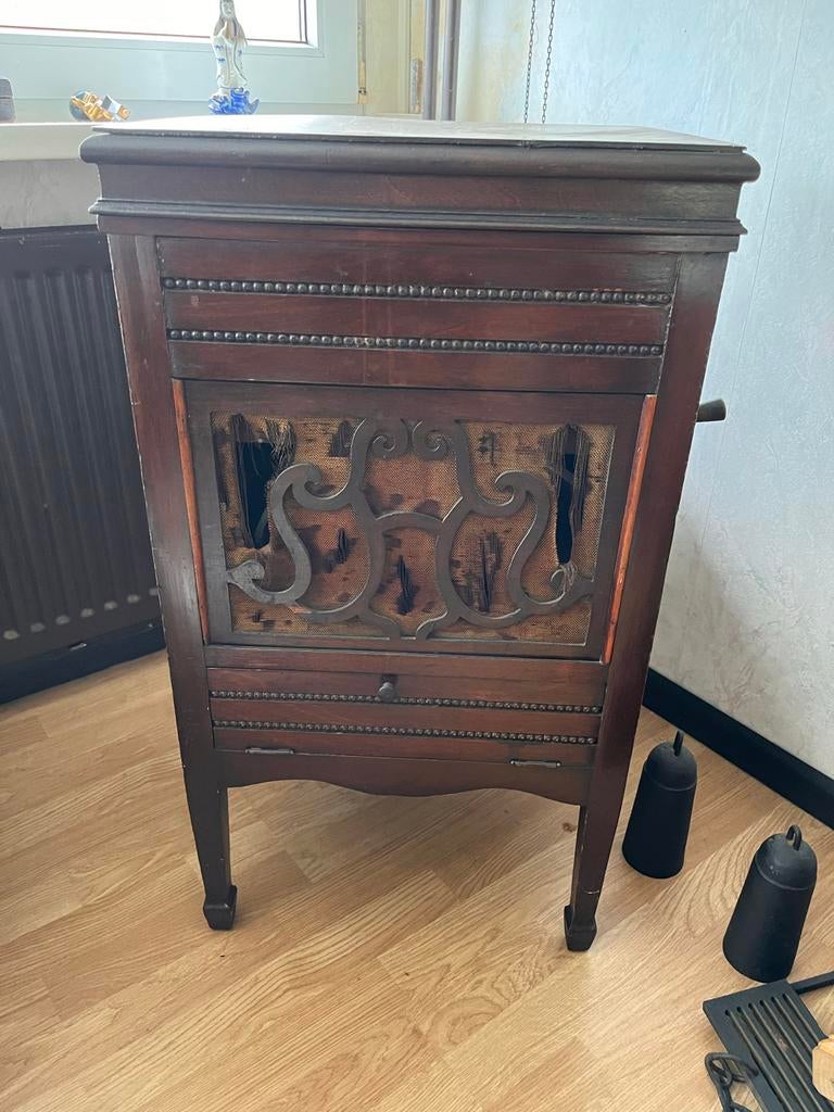 Antieke platenspeler met houten kast, Ophalen, Gebruikt, Platenspeler, Overige merken