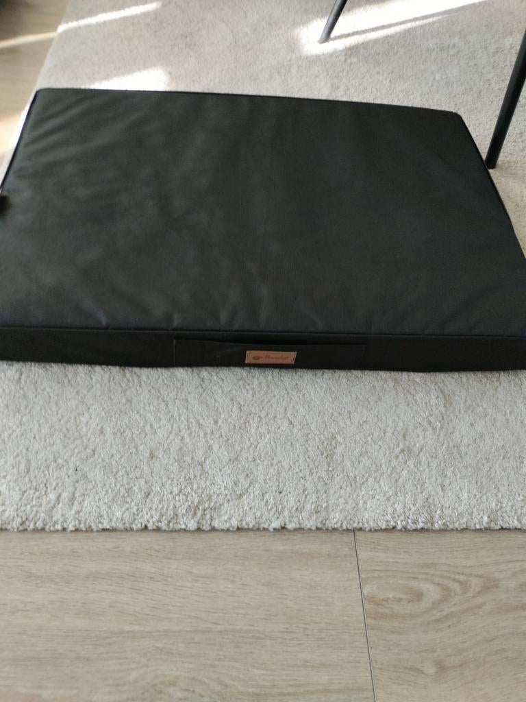 Petlando hondenbed 72 x 50 x 8 cm, Dieren en Toebehoren, Hondenmanden, Ophalen of Verzenden, Zo goed als nieuw