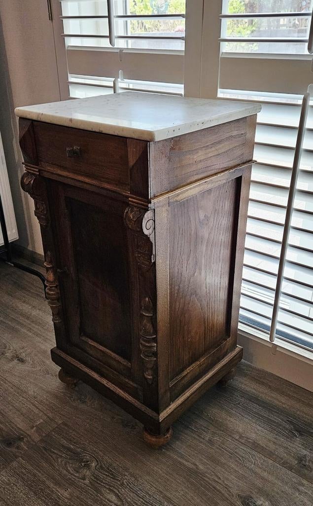 TK: Antiek nachtkastje , grenenhout,  met wit marmeren blad, Antiek en Kunst, Antiek | Meubels | Kasten, Verzenden