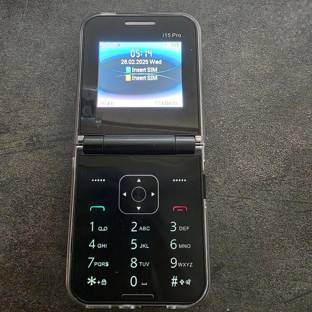 Klaptelefoon i15 Pro nieuw in doos met 2 simkaarten, Ophalen
