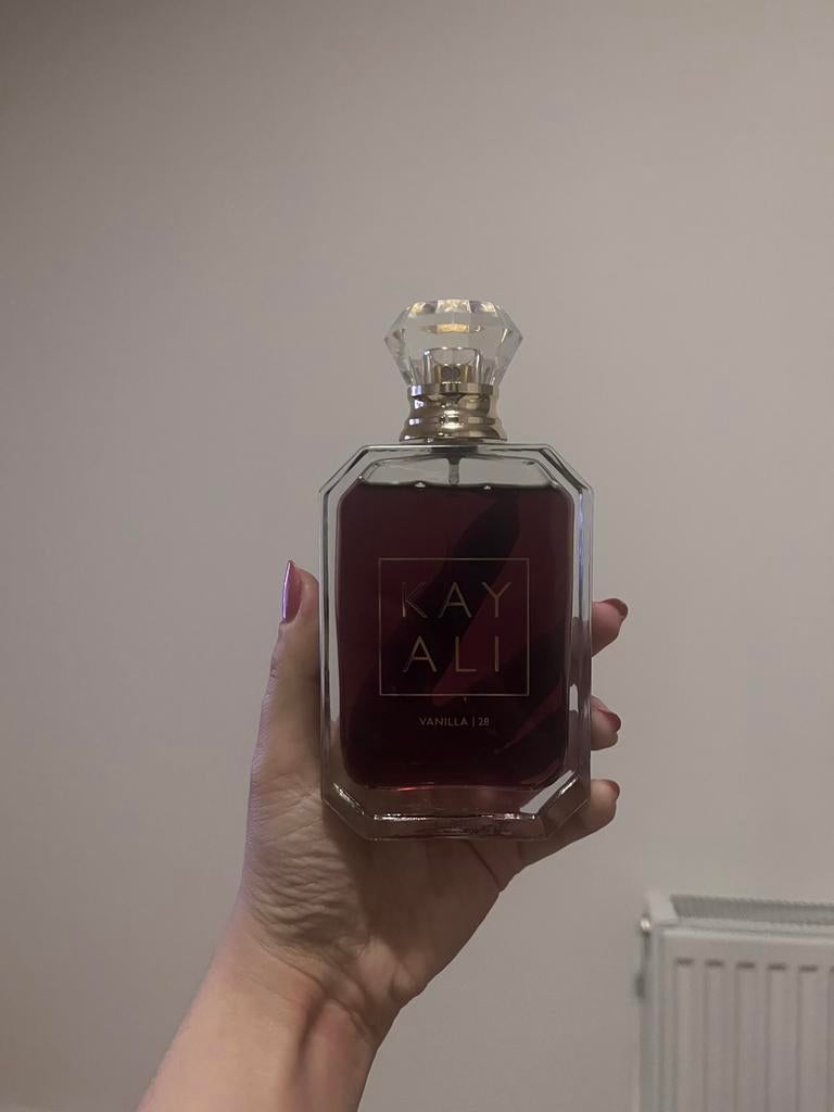 Kayali Vanilla 28 100 ml edp, Sieraden, Tassen en Uiterlijk, Uiterlijk | Parfum, Verzenden, Zo goed als nieuw