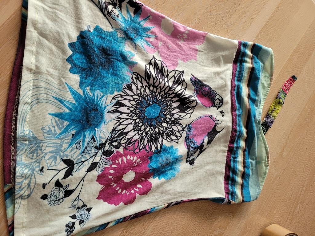 top met kaartjes maat L, Overige kleuren, Maat 42/44 (L), Nieuw, Ophalen of Verzenden