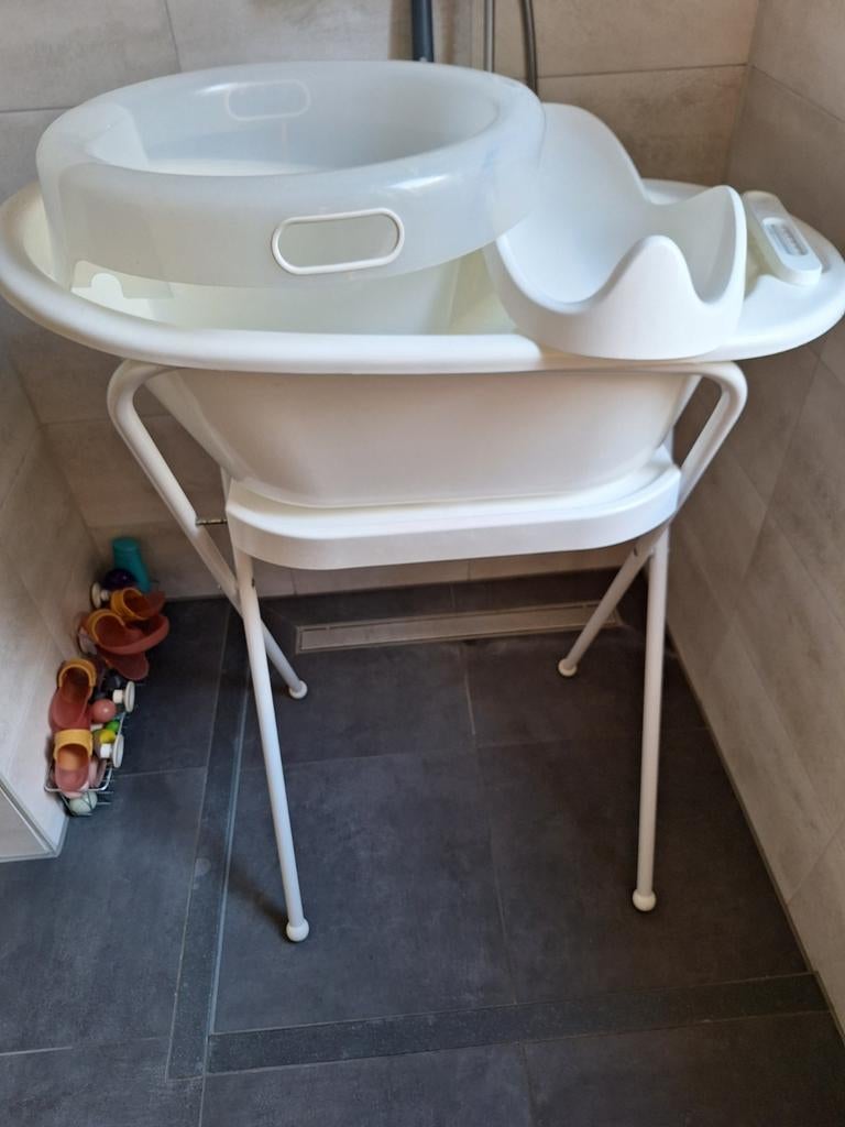 Complete baby badset - standaard, badje, tummy tub, Kinderen en Baby's, Badjes en Verzorging, Ophalen, Gebruikt, Badje, Hema