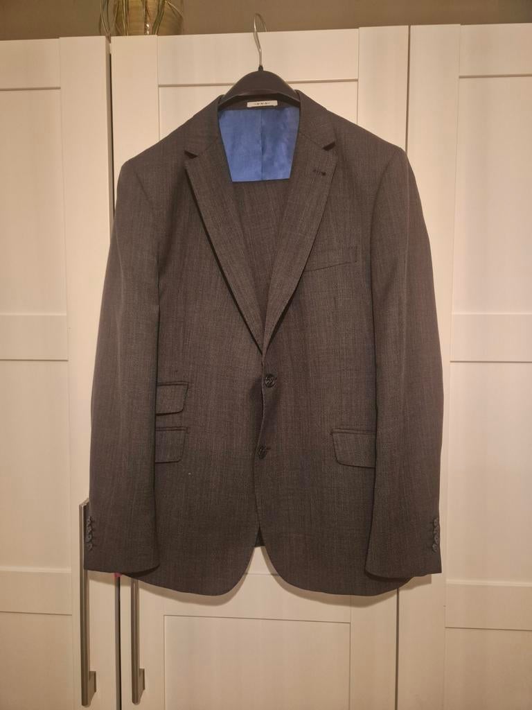 Mooi heren kostuum/pak van Gils, Kleding | Heren, Ophalen of Verzenden, Zo goed als nieuw, Maat 52/54 (L), Grijs