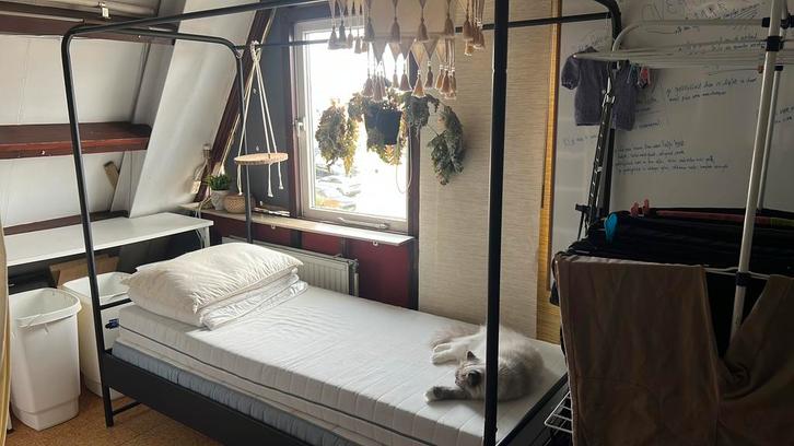 vtwonen Bunk Eenpersoons Metalen Hemelbed – Zwart 90x200cm, Kinderen en Baby's, Kinderkamer | Bedden, Zo goed als nieuw, 180 cm of meer