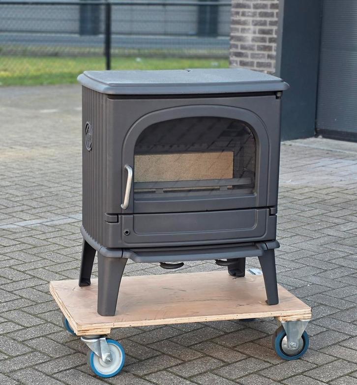 Houtkachel Dru 64CB, Huis en Inrichting, Kachels, Zo goed als nieuw, Vrijstaand, Houtkachel, Hout, Ophalen of Verzenden