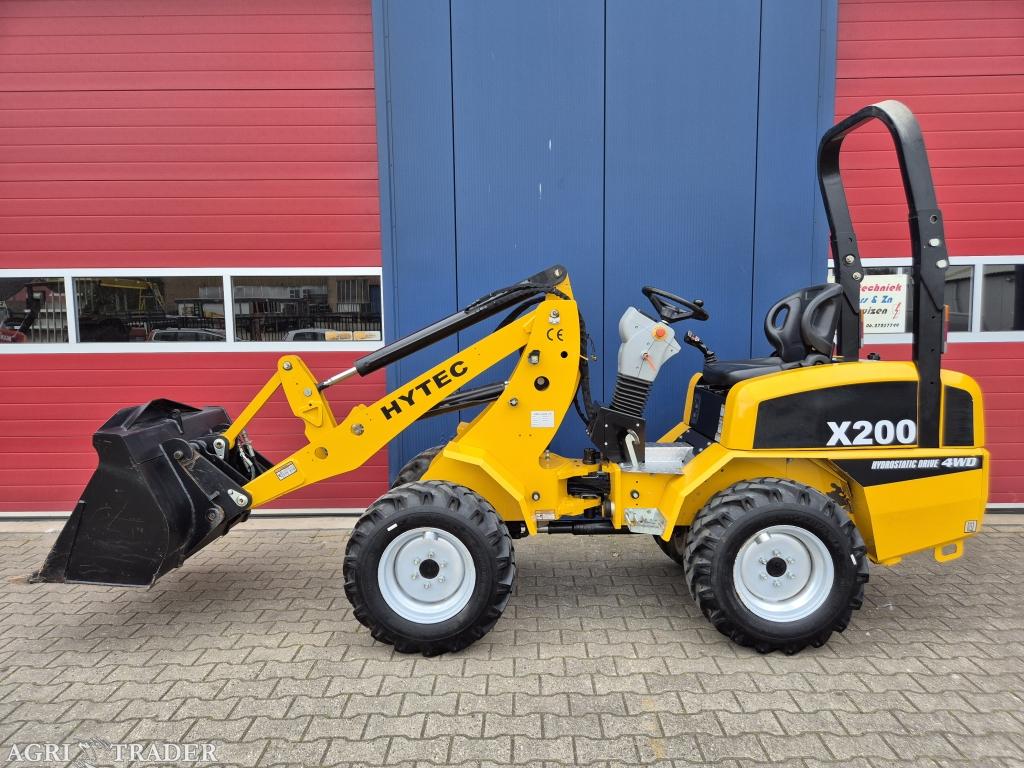 HYTEC X200 SHOVEL BOUWJAAR 2022 MET SLECHTS 208 UUR, Zakelijke goederen, Machines en Bouw | Kranen en Graafmachines, -, Niet opgegeven