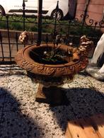 Grote gietijzeren potten (4) biedennaar waarde, Tuin en Terras, Ophalen of Verzenden