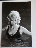 Shirley MacLaine Irma La Douce 1963 vintage foto, Gebruikt, ., Ophalen of Verzenden, Foto of Kaart