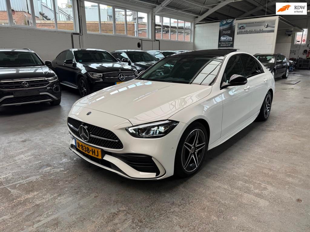 Mercedes-Benz C-klasse 300 AMG Line, Automaat, 4 cilinders, 259 pk, Wit