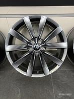 19” originele Volkswagen Passat / Arteon ‘Chennai’ velgen, 19 inch, Gebruikt, Velg(en), -
