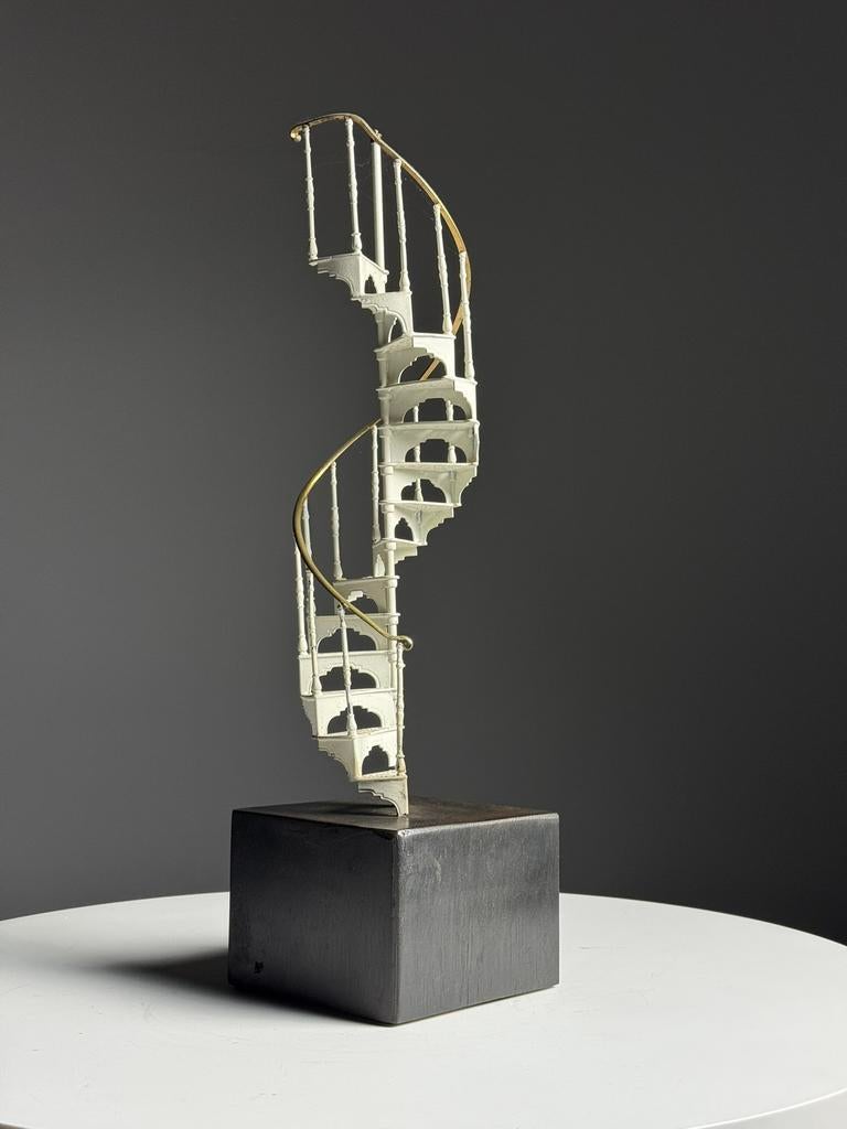Spiraal model trap wit metaal klassiek, Antiek en Kunst, Curiosa en Brocante, Ophalen