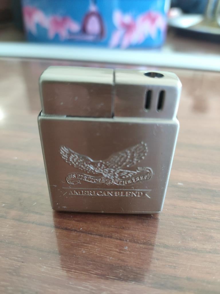 Werkende aansteker American Blend Spirit of the Free adelaar, Ophalen of Verzenden, Gebruikt, Aansteker