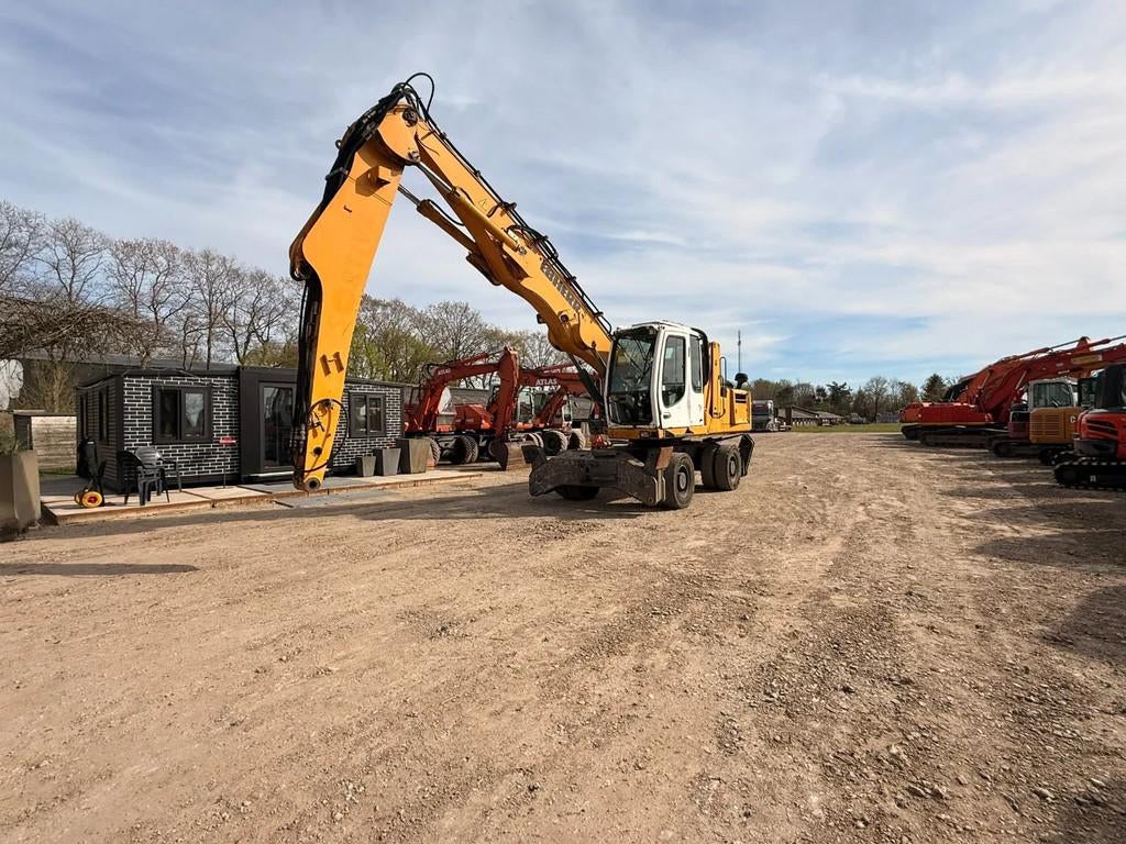 Liebherr A904C (bj 2008), Jansen Machines, Albert@jansen-machines.com, Topperweg 60
3774 LJ  Kootwijkerbroek, Graafmachine