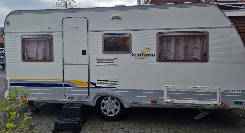 caravan Burstner Ventana 435TS  met Unico Verona luifel/tent, Caravans en Kamperen, Rondzit, Dwarsbed, Particulier, Bürstner