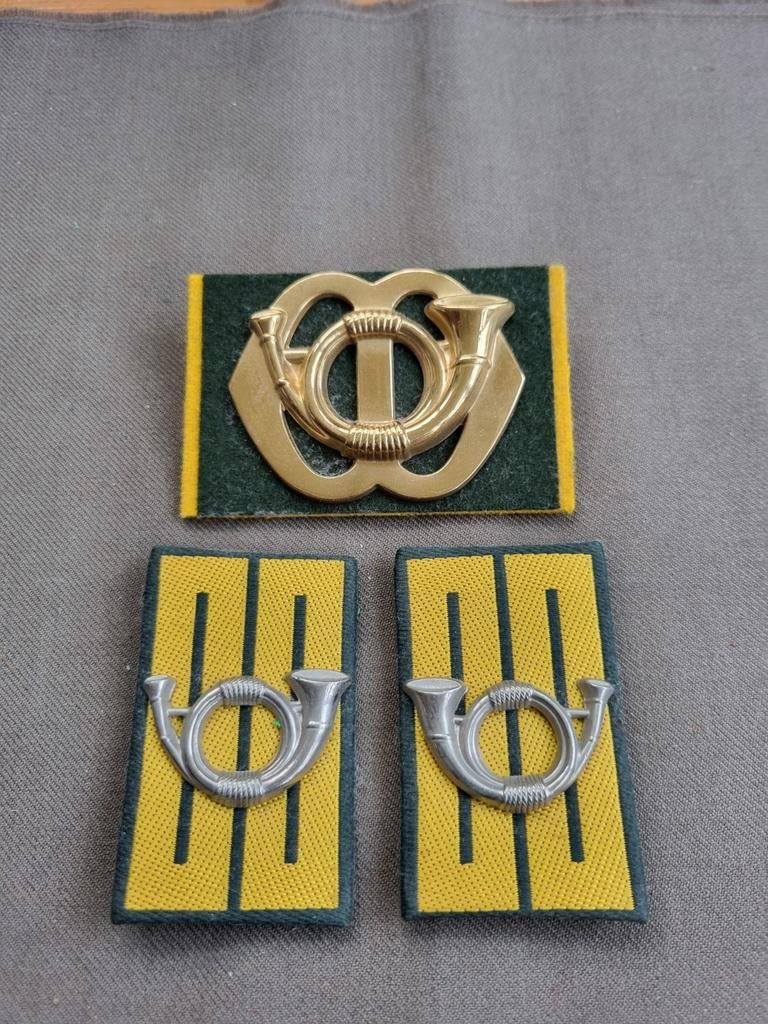 Setje Garde Jagers  (natosluiting), Verzamelen, Ophalen of Verzenden, Landmacht, Nederland, Embleem of Badge