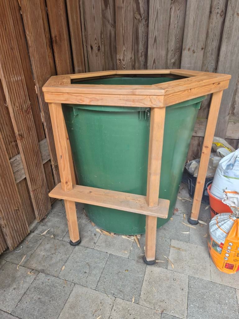 Dompelbad / IJsbad met houten ombouw, Ophalen, Gebruikt, Vast