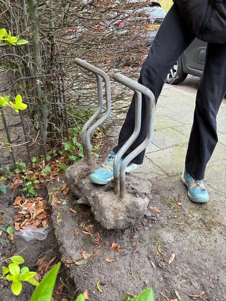 Ingraafbare fietsenstandaard voor twee fietsen, Ophalen, Gebruikt