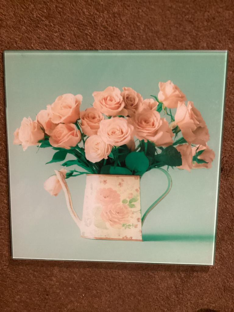 Schilderij met rozen in gieter, Minder dan 50 cm, Ophalen of Verzenden, Zo goed als nieuw, Schilderij