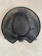 Elegante Zwarte Dameshoed met Brede Rand, Kleding | Dames, Hoeden en Petten, Ophalen of Verzenden, Zo goed als nieuw, One size fits all