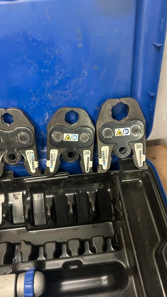 Persbekken set geberit mapress set, Ophalen of Verzenden, Zo goed als nieuw