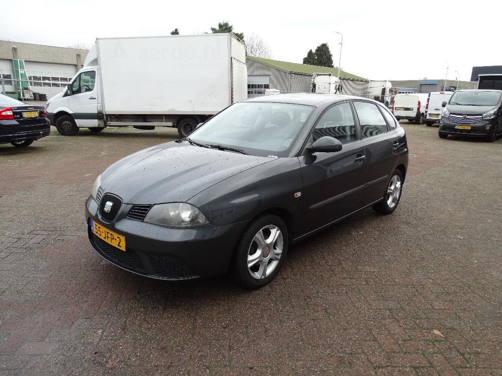 Seat Ibiza 1.4 16V 63KW 5DRS 2009 Grijs, Auto's, Voorwielaandrijving, 40 €/maand, Zwart, Ibiza