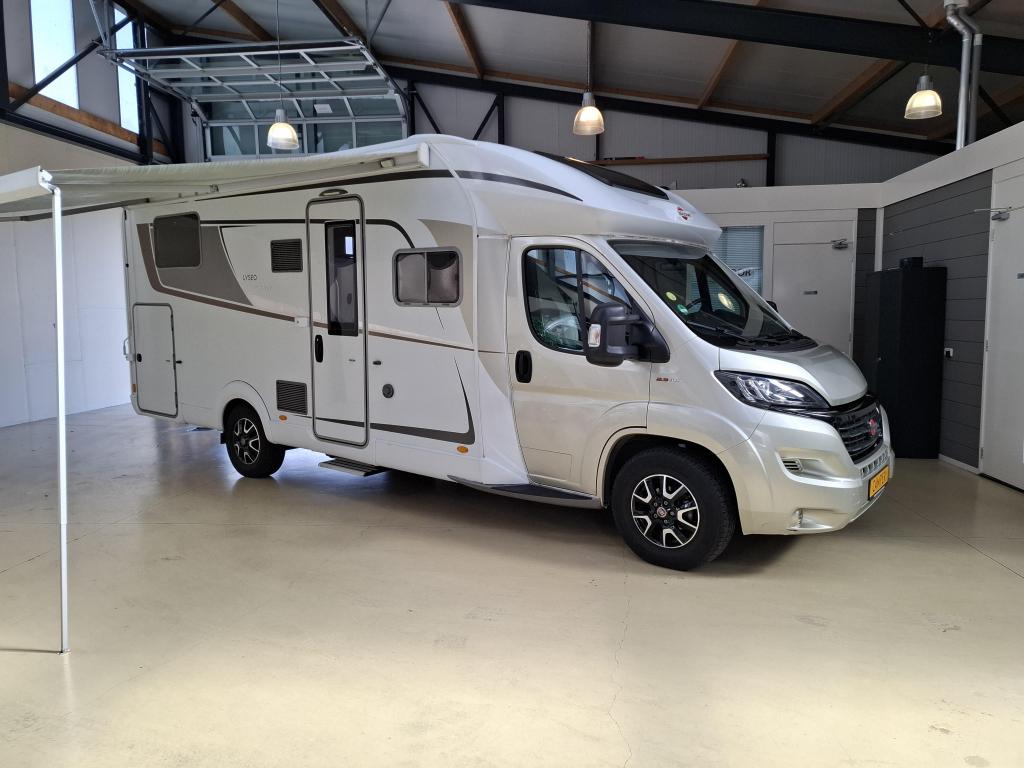 2020 Bürstner Lyseo 727G 140PK Enkele Bedden Solar, Caravans en Kamperen, Fiat, 7 tot 8 meter, Bedrijf, Bürstner