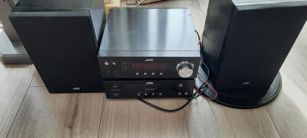 JVC stereo set met CD en radio speler en 2 boxen, Ophalen of Verzenden