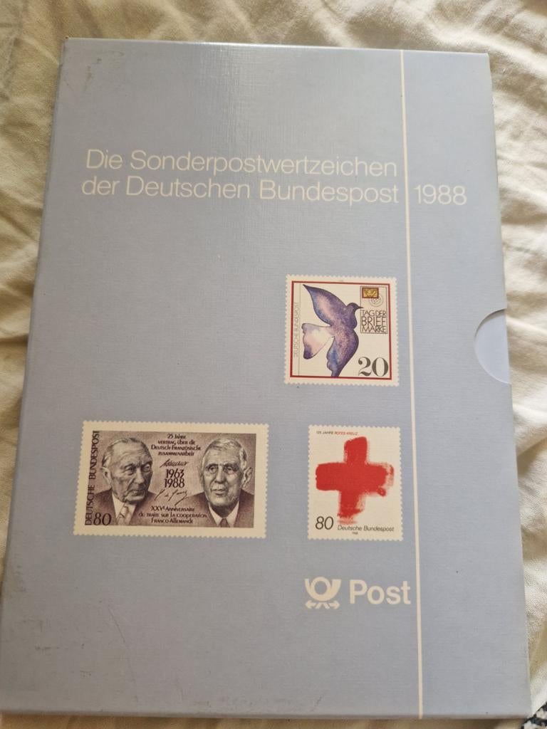 Jaarboek Postzegels Duitsland 1988 - Die Sonderpostwertzeich, Ophalen of Verzenden, Catalogus