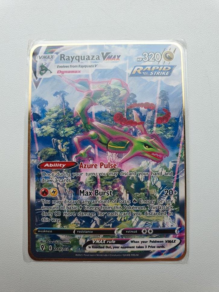 Rayquaza V Max 218/203 Evolving Skies Metalen Pokemon kaart , Hobby en Vrije tijd, Verzamelkaartspellen | Pokémon, Nieuw, Ophalen of Verzenden