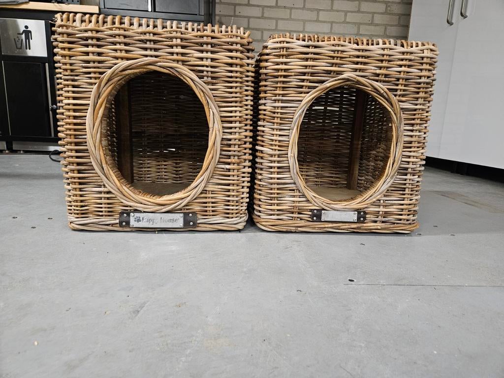 Happy House Katten/Hondenmand, Ophalen, Riet
