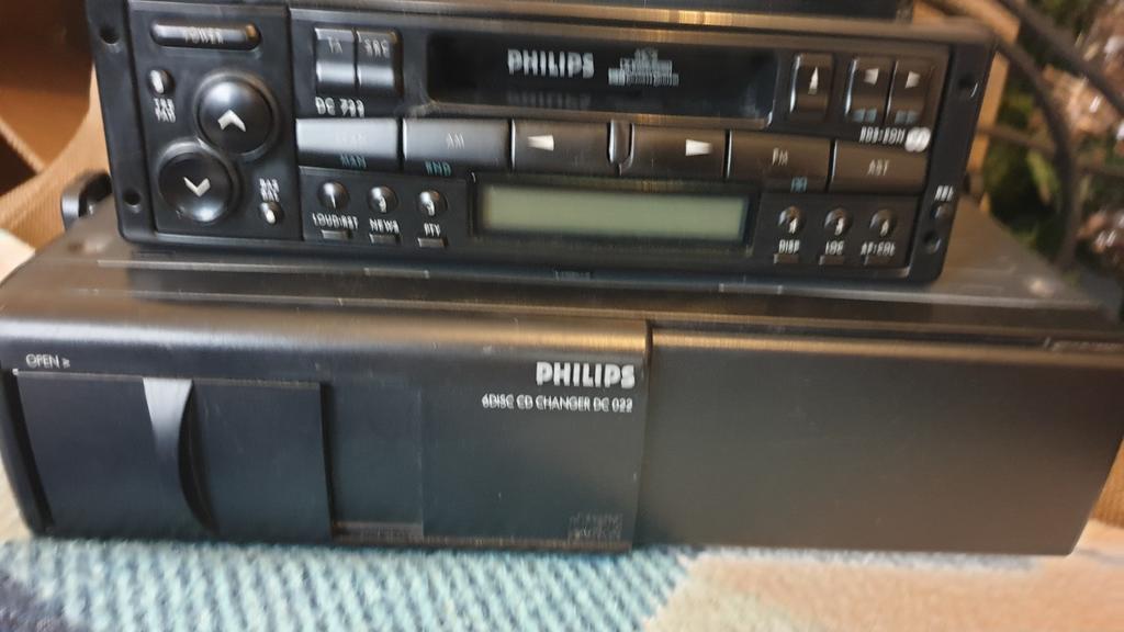 Philips autoradio DC, Auto diversen, Ophalen of Verzenden