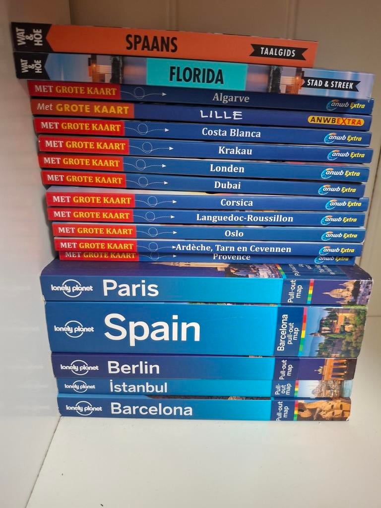 Diverse reisgidsen: Lonely Planet, ANWB en meer, Boeken, Reisgidsen, Gelezen, Europa, Ophalen of Verzenden, Reisgids of -boek