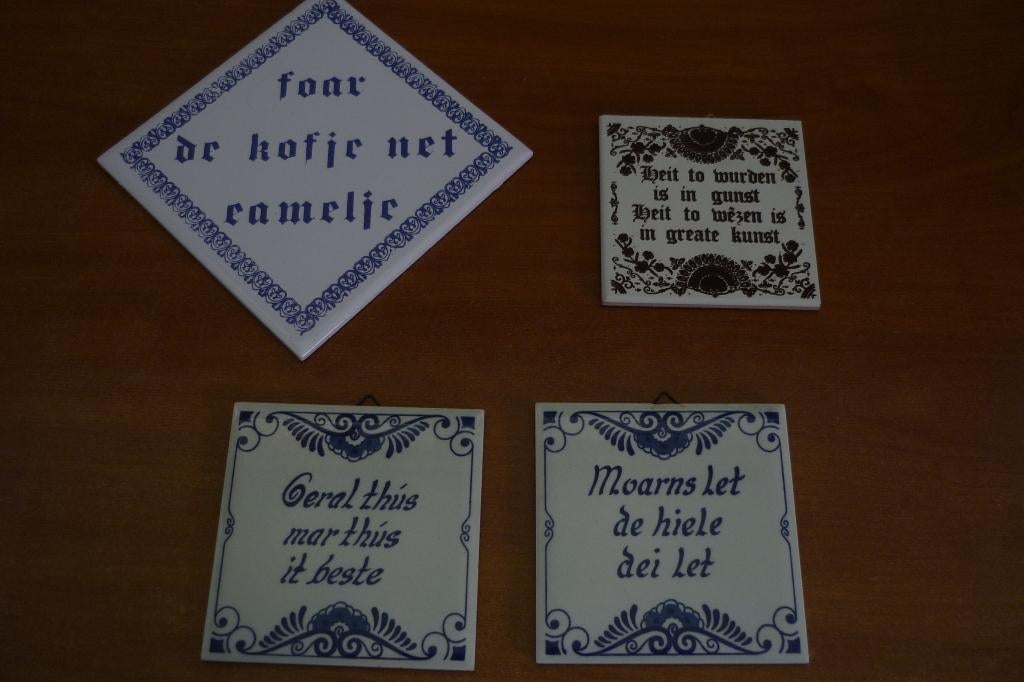 14  verschillende tegeltjes met en zonder tekst, Huis en Inrichting, Woonaccessoires | Tekstborden en Spreuken, Ophalen of Verzenden